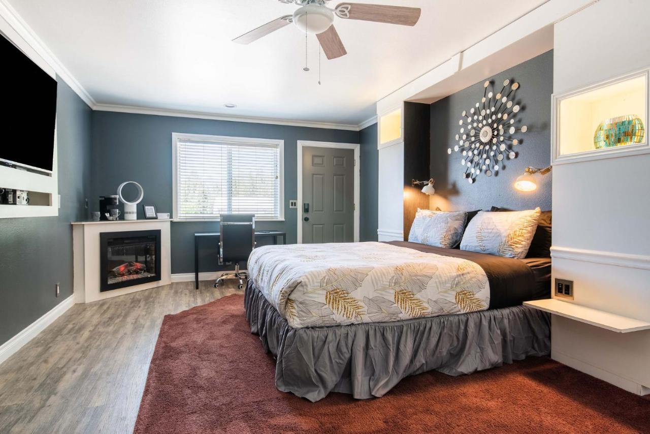 Big Bear Spa Suites بيغ بير لاكي، سان بيرناردينو، كاليفورنيا المظهر الخارجي الصورة