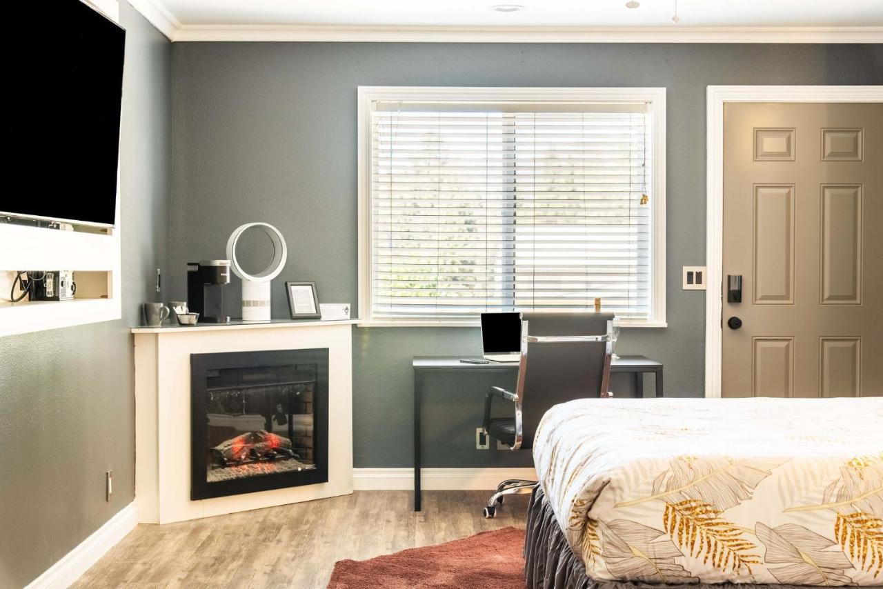 Big Bear Spa Suites بيغ بير لاكي، سان بيرناردينو، كاليفورنيا المظهر الخارجي الصورة